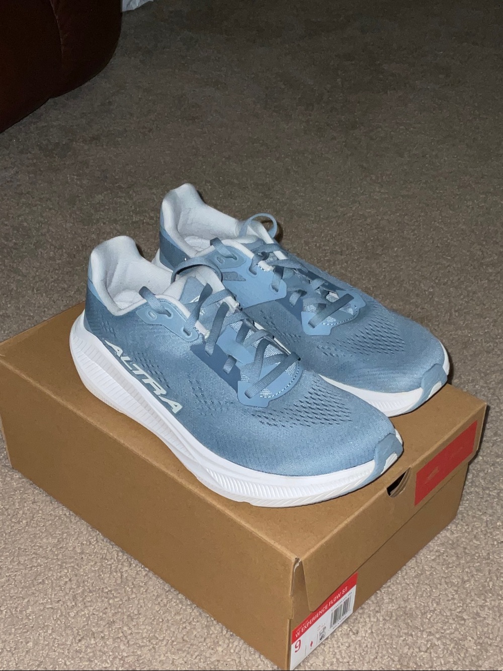Women’s Altra Experience Flow St size 9